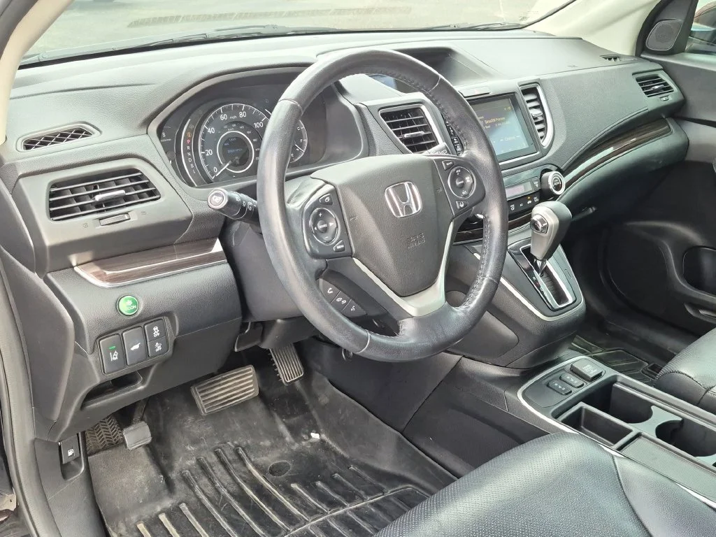 Used 2016 Black Honda Touring image 37