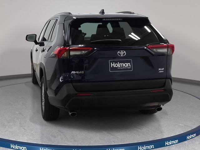 Certified Used 2025  Toyota XLE image 6
