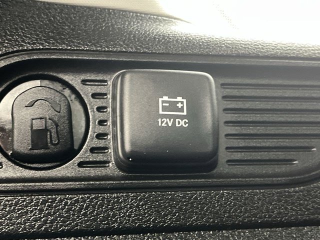 Used 2023 Baltic Gray Metallic Clearcoat Jeep 4X4 image 31
