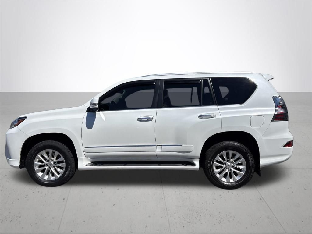 Used 2015 Starfire Pearl Lexus 460 image 10