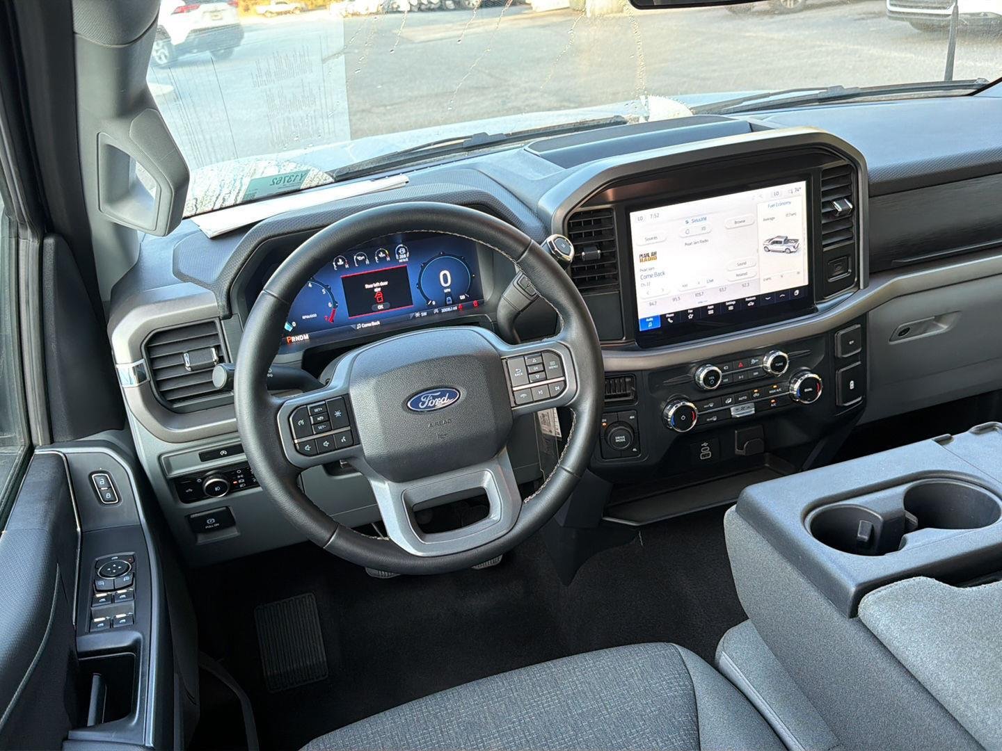 Used 2025 Iconic Silver Ford XLT image 18