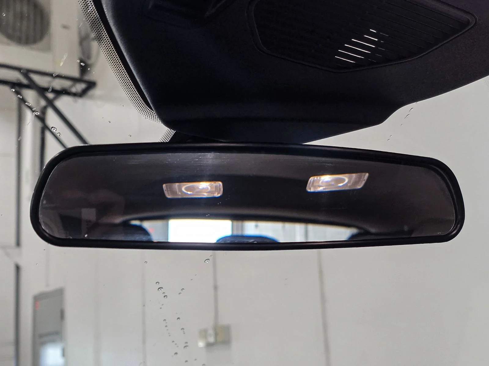 Used 2020 Silver Ford SEL image 31