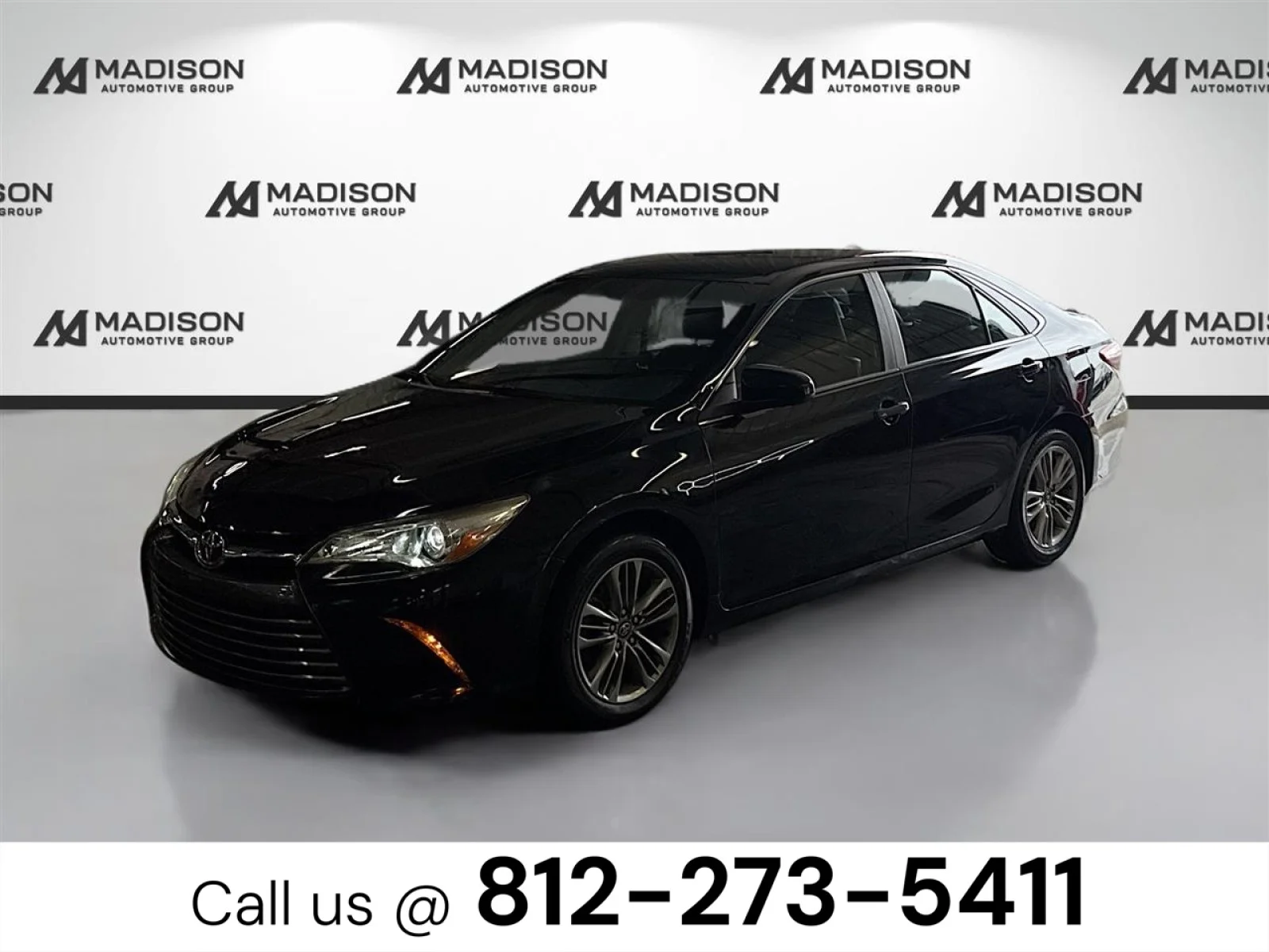 Used 2016 Black Toyota SE image 1