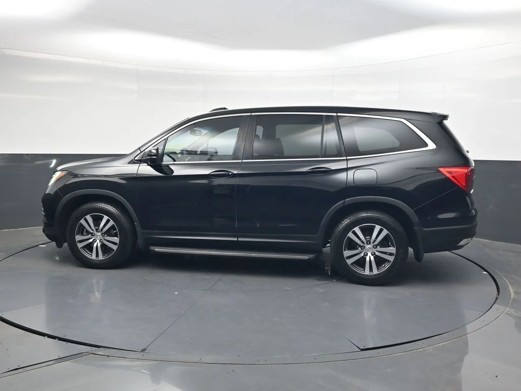 Used 2016  Honda EX-L image 9