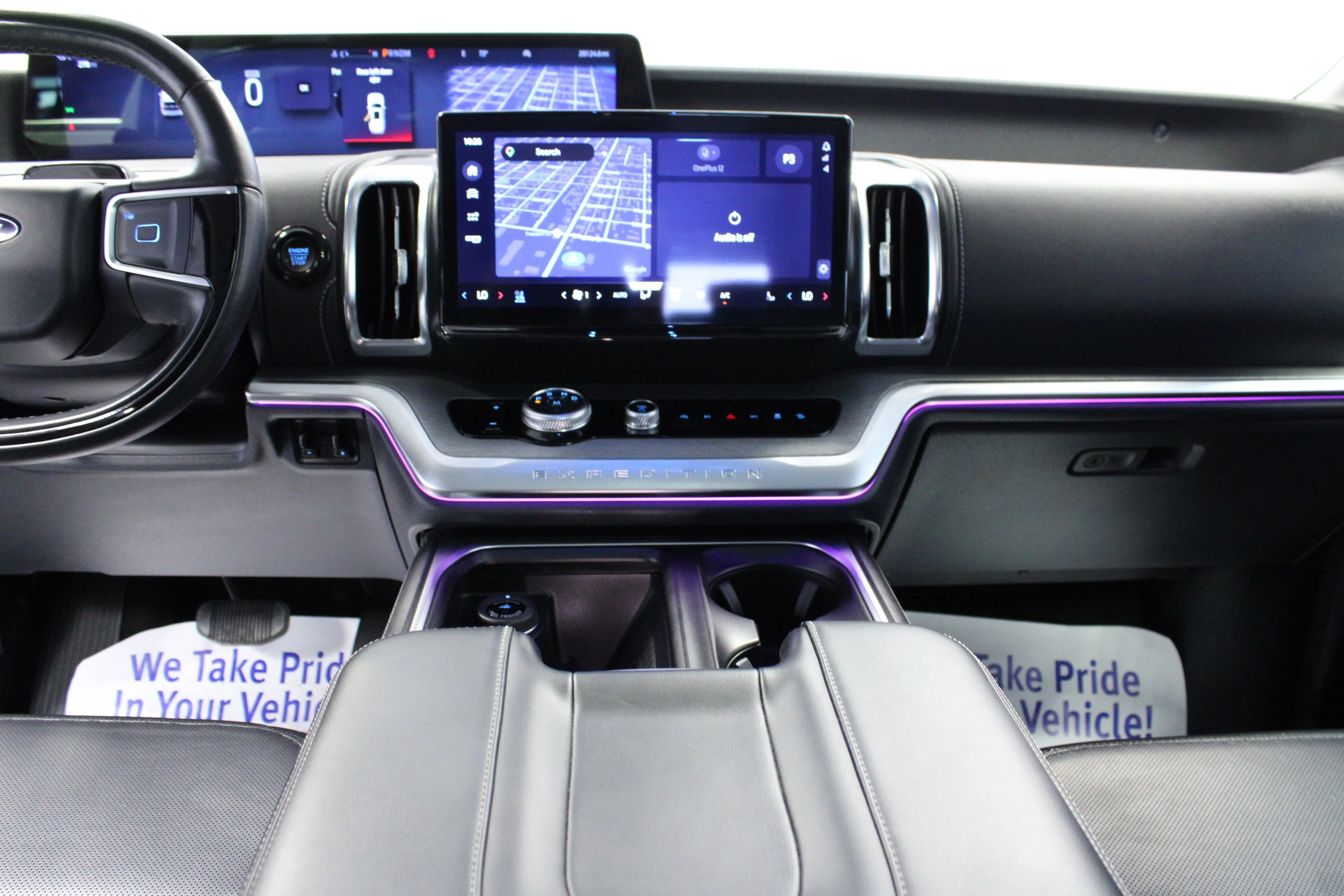 Used 2025 Oxford White Ford Platinum image 19