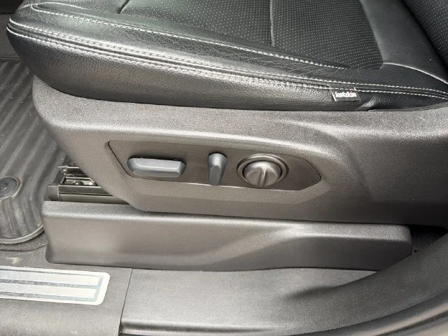Used 2022 Gray Chevrolet RST image 19
