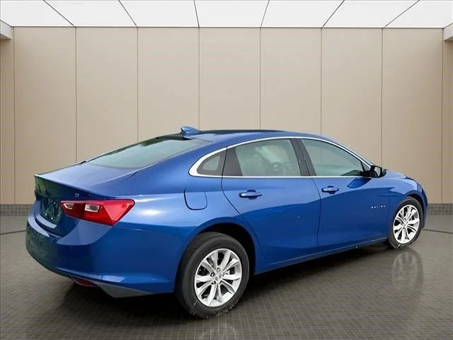Used 2023 Blue Chevrolet LT image 14