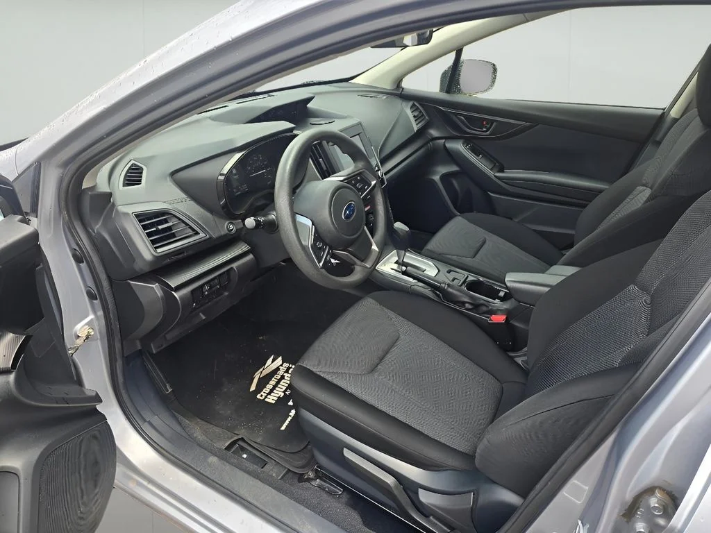 Used 2022 Ice Silver Metallic Subaru Base image 21