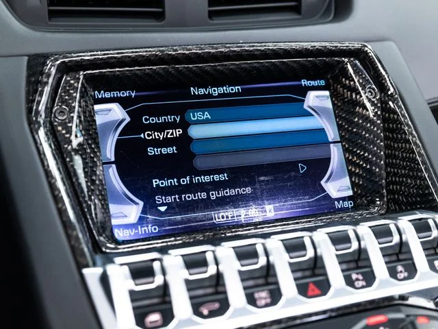 Used 2014  Lamborghini  image 32