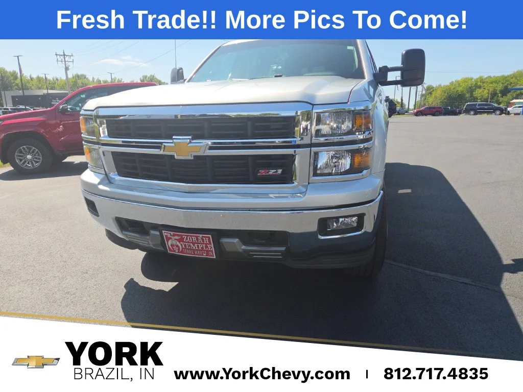 Used 2014 Silver Chevrolet LT image 1
