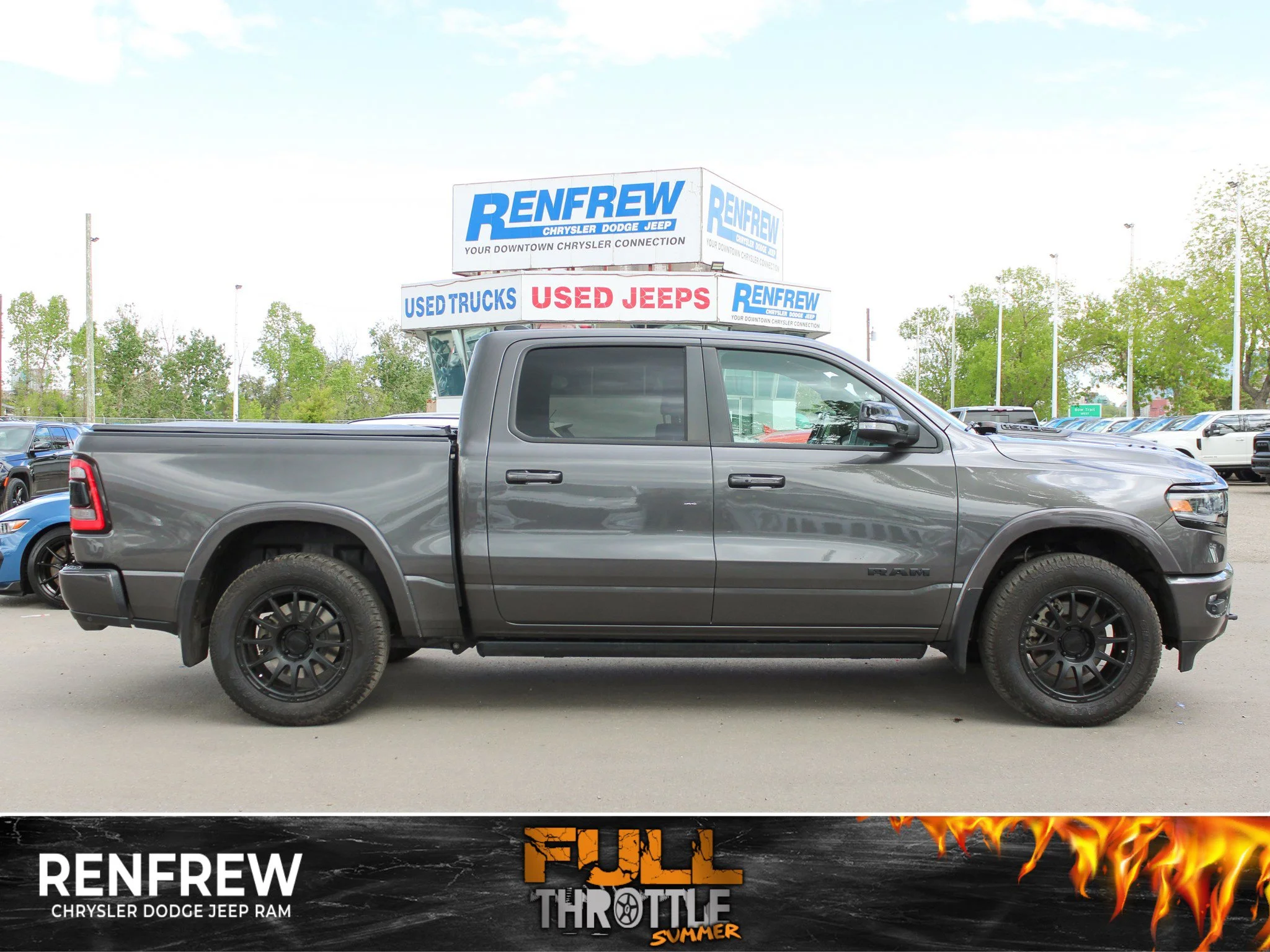 Used 2022 Grey RAM Limited * No Accidents | HEMI V8 | LOADED | ENVY Wheels | Head-Up Display | Night Edition image 1