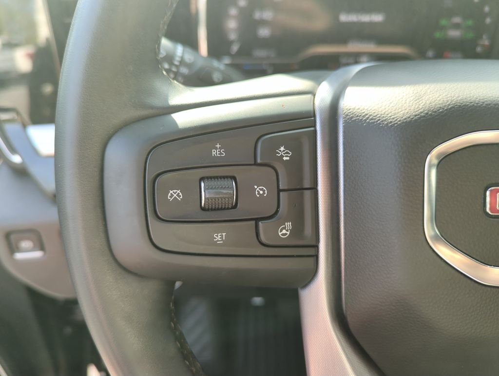 Used 2025 Black GMC Elevation image 21