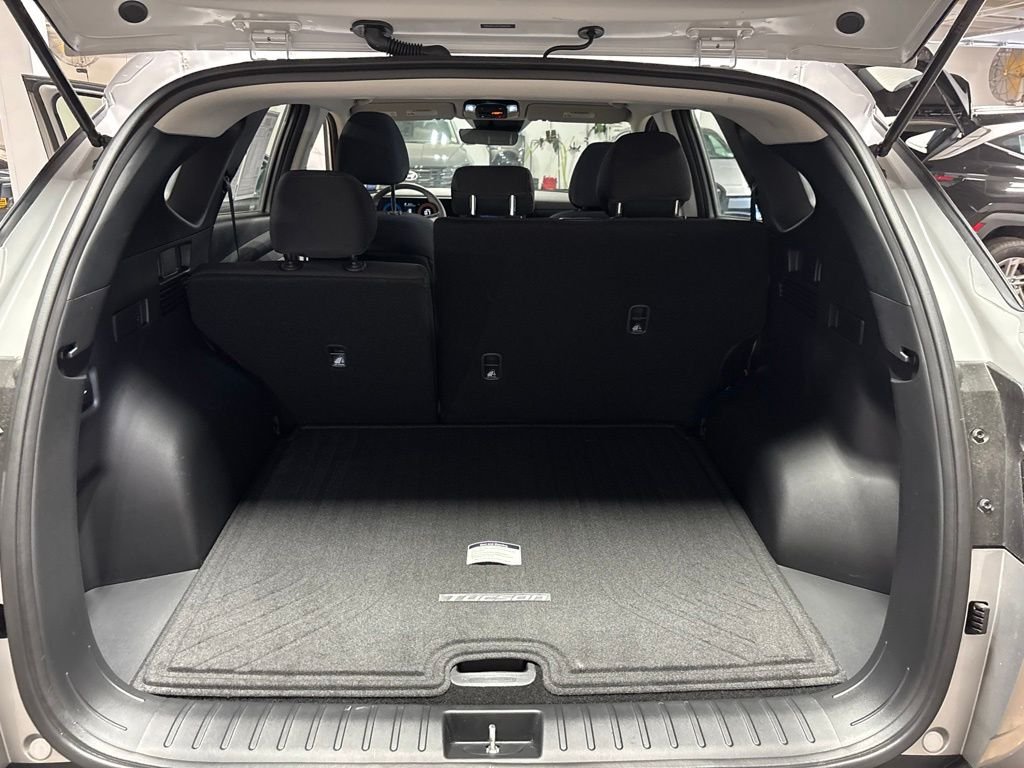 Used 2026 Silver Hyundai SE image 30