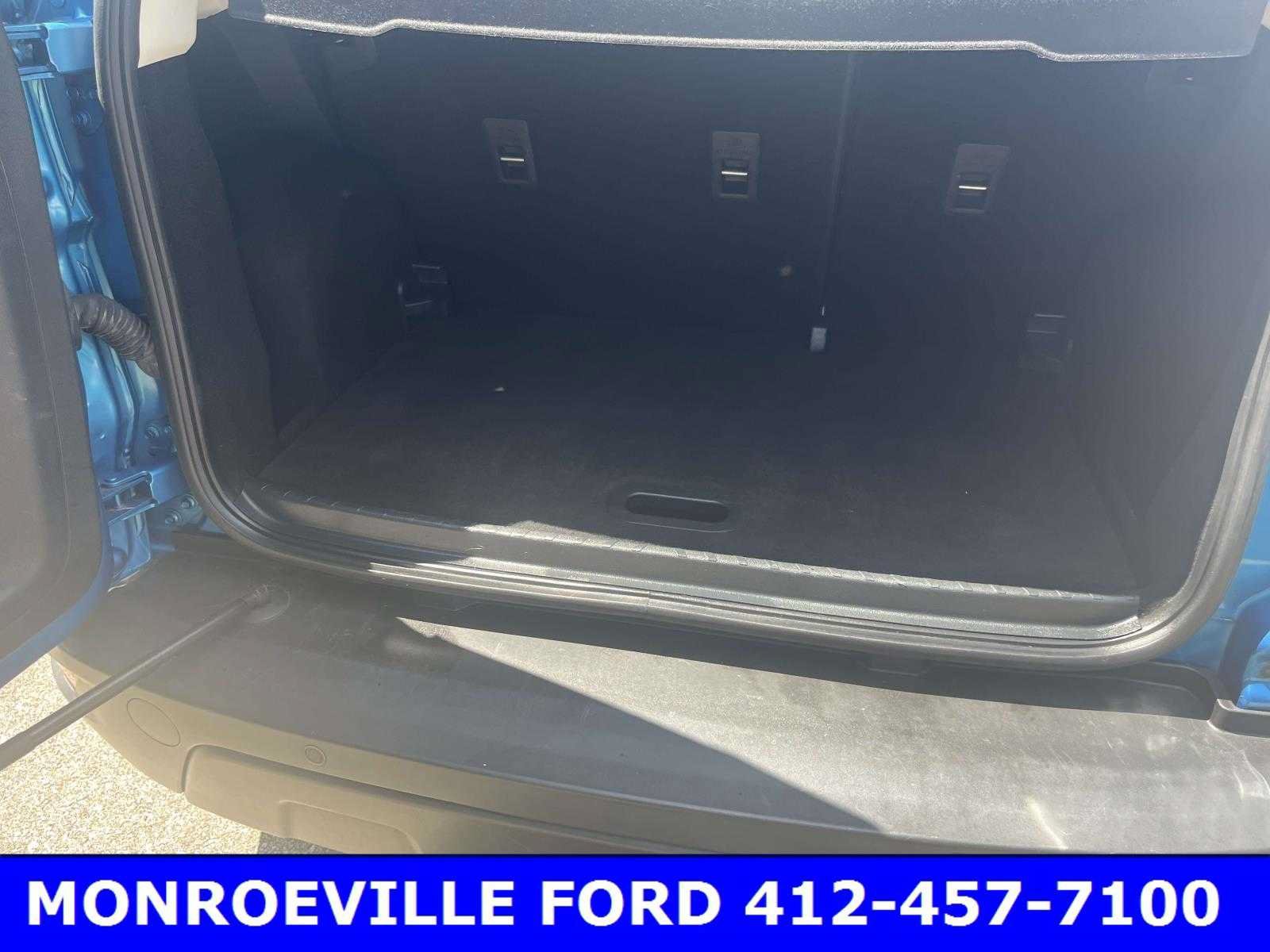 Used 2019 Blue Candy Metallic Tinted Clearcoat Ford SE image 23