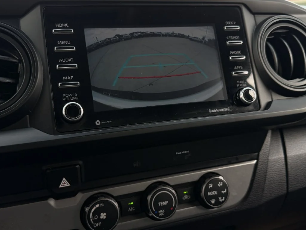 Used 2021 White Toyota SR image 17