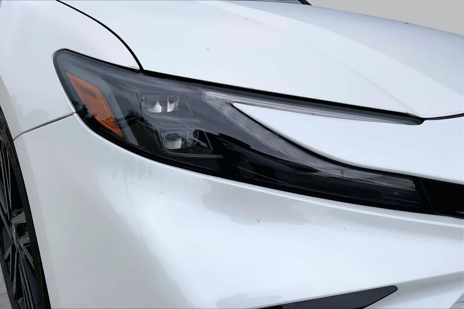 Used 2026 Wind Chill Pearl Toyota XSE image 27