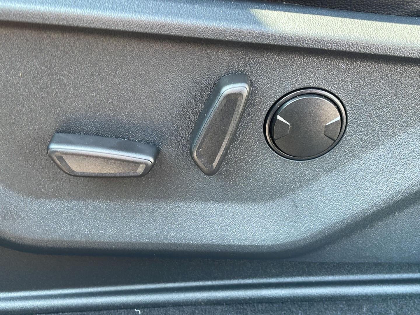 New 2026 Avalanche Ford F-350® Lariat® image 10