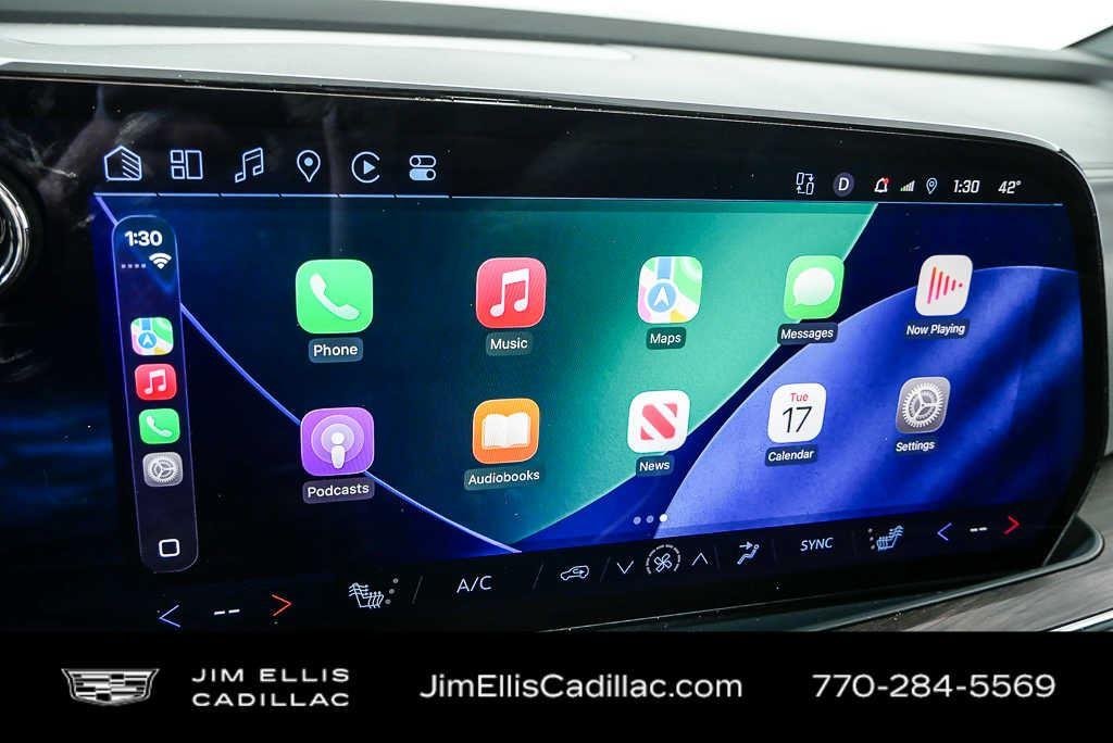 Used 2025 Summit White Chevrolet LT image 15