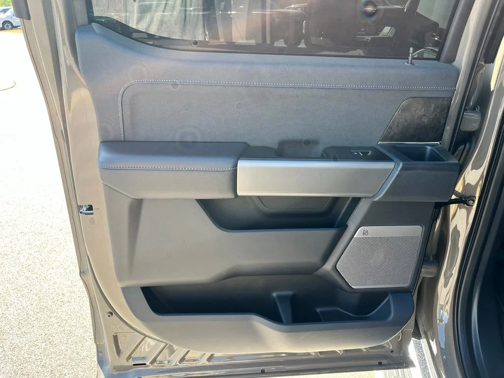 Used 2026 Gray Ford Lariat image 9