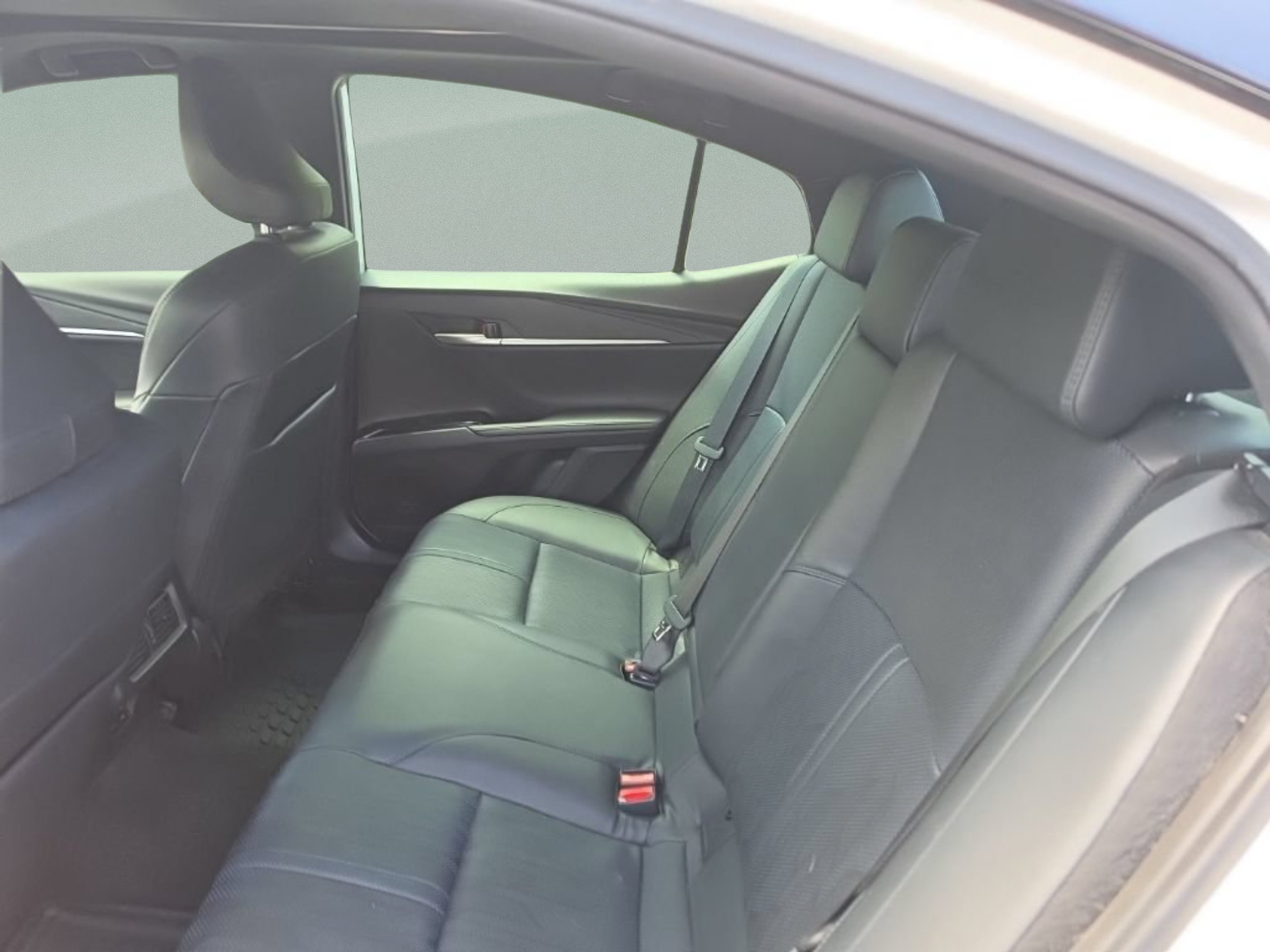 Used 2025 Off-white Toyota XSE image 22