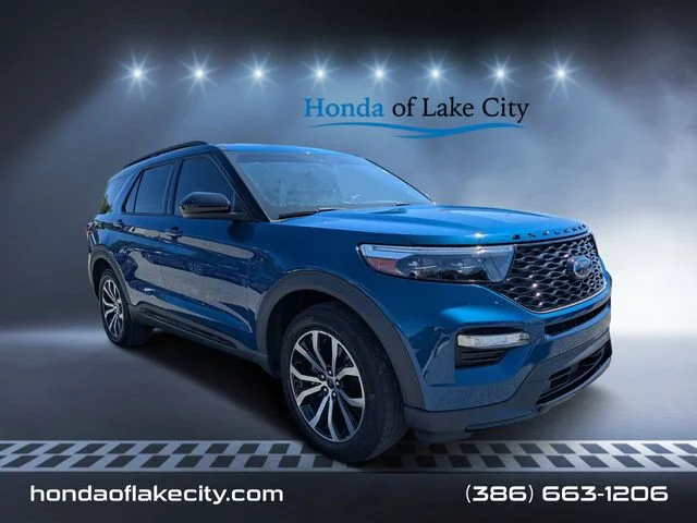 2023 Ford Explorer ST's photo