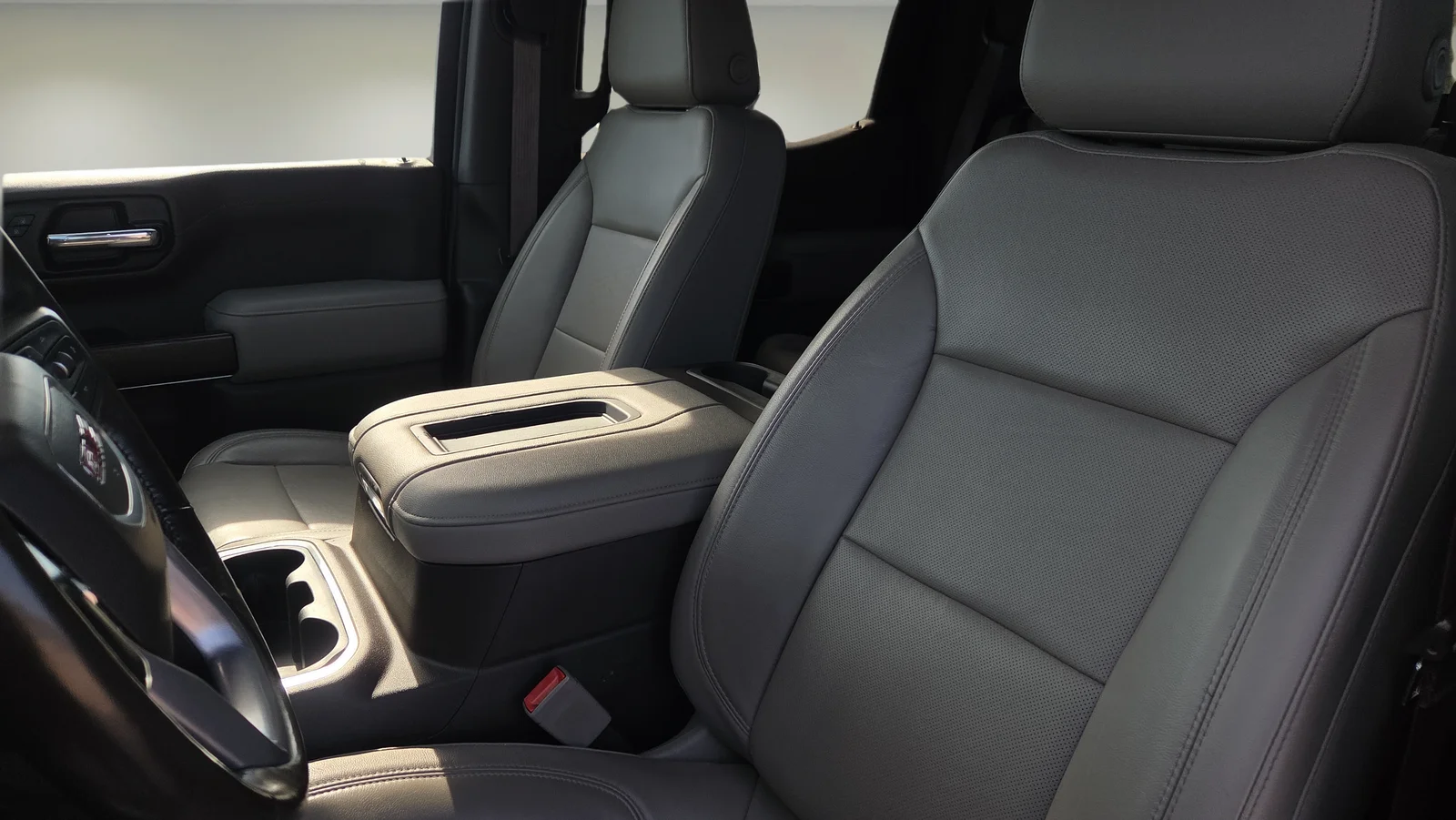Used 2019 Red GMC SLT image 32