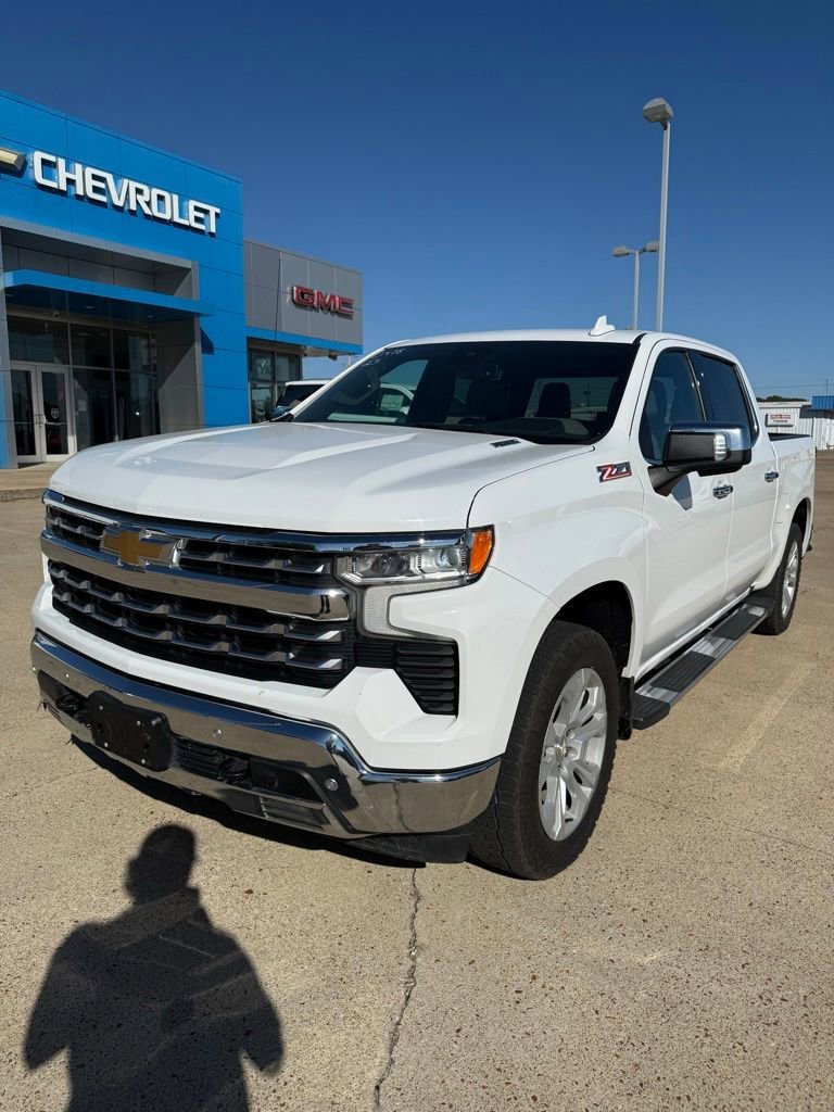 Used 2023 Chevrolet Silverado 1500 LTZ with VIN 1GCUDGE86PZ103832 for sale in Little Rock
