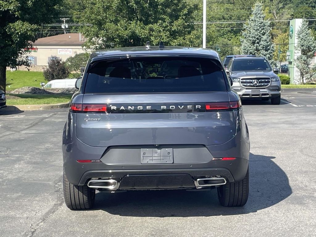 New 2027 Varesine Blue Land Rover SE image 8