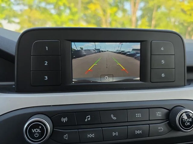 Used 2021 White Ford S image 23