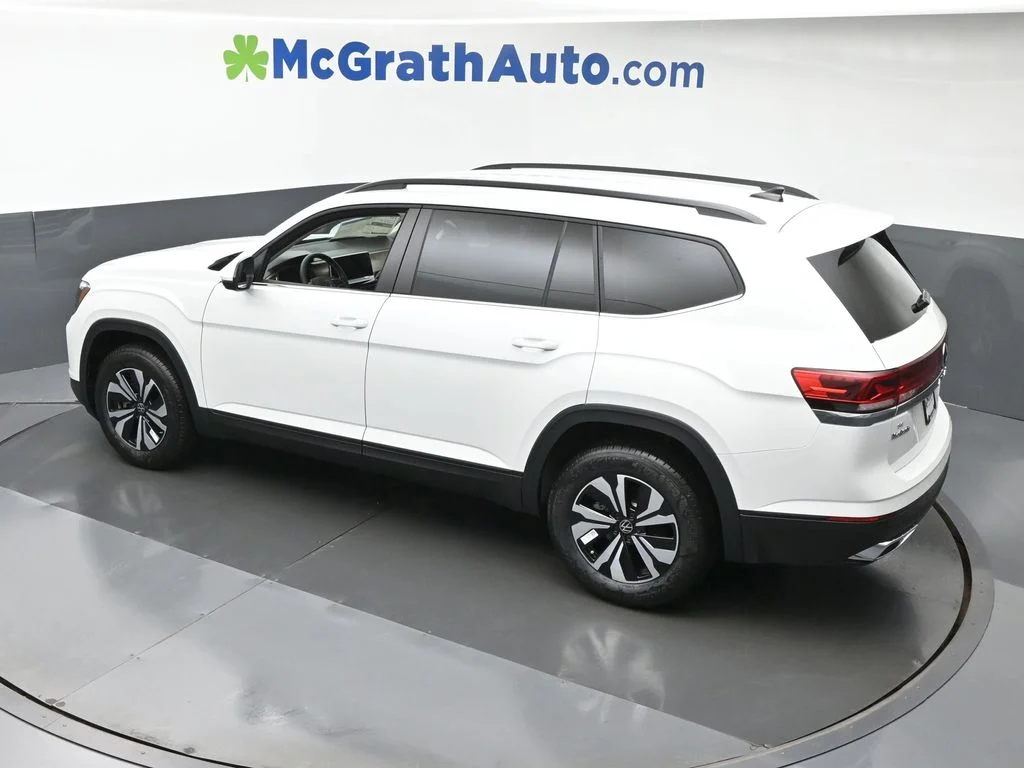 New 2026 White/off-white Volkswagen 2.0T SE image 24