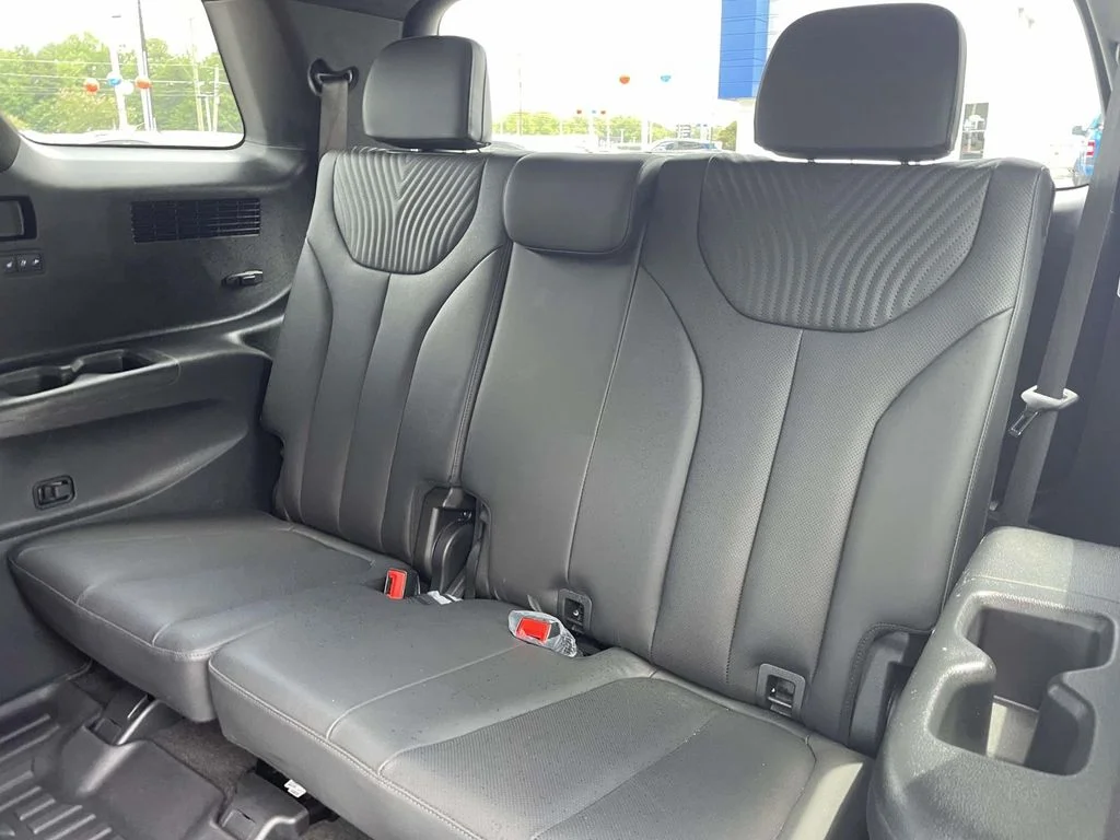 Used 2024 Silver Hyundai Calligraphy image 12