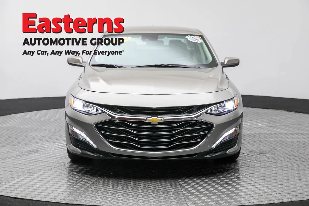 Used 2024 Gray Chevrolet LT image 2