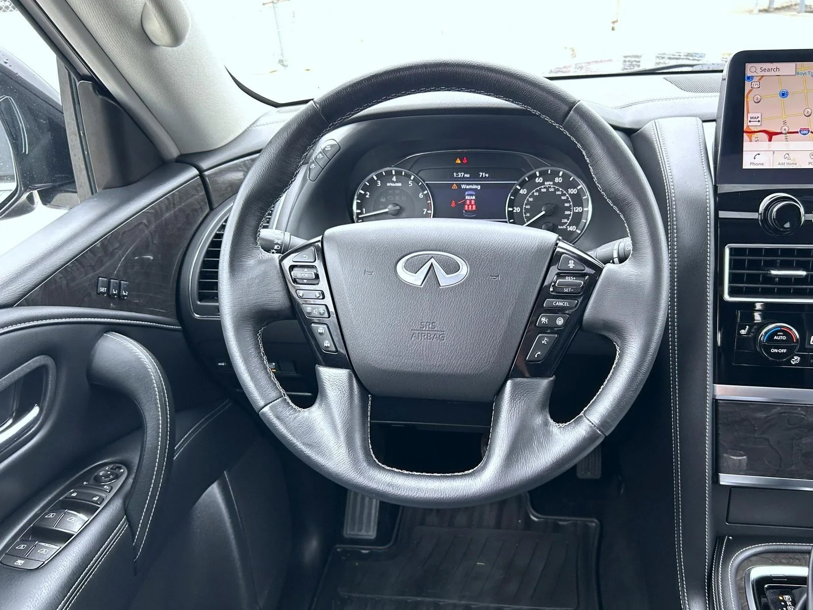 Used 2023 Gray INFINITI LUXE image 11