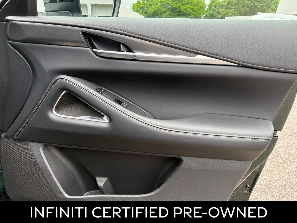 Certified Used 2026 Deep Emerald INFINITI LUXE image 40