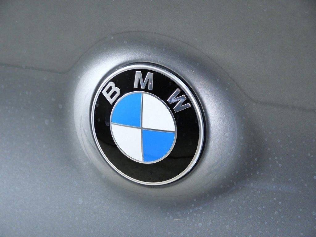 Used 2026 Skyscraper Grey Metallic BMW 30 xDrive image 12