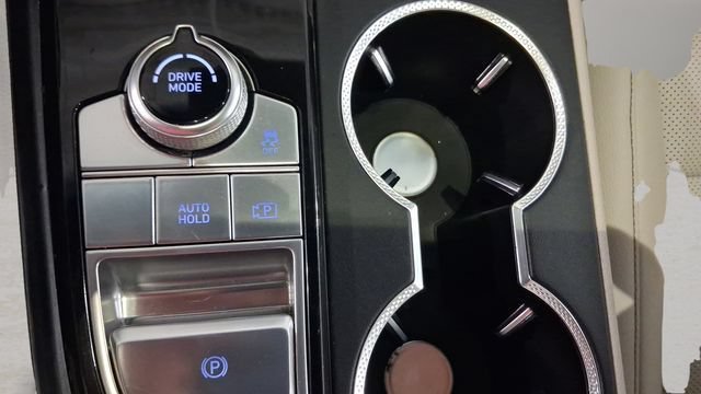 2025 GENESIS G70 Standard - Photo 34