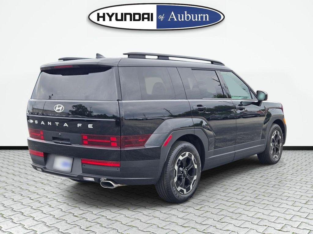New 2026 Black Hyundai SEL FWD image 5