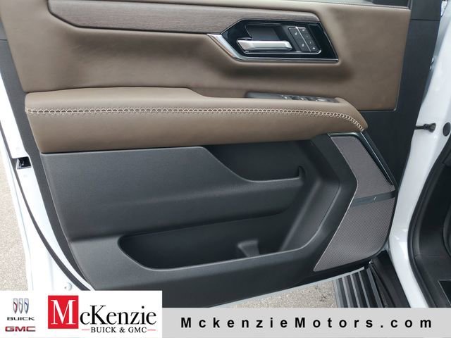 2026 GMC Yukon Denali Ultimate - Photo 8