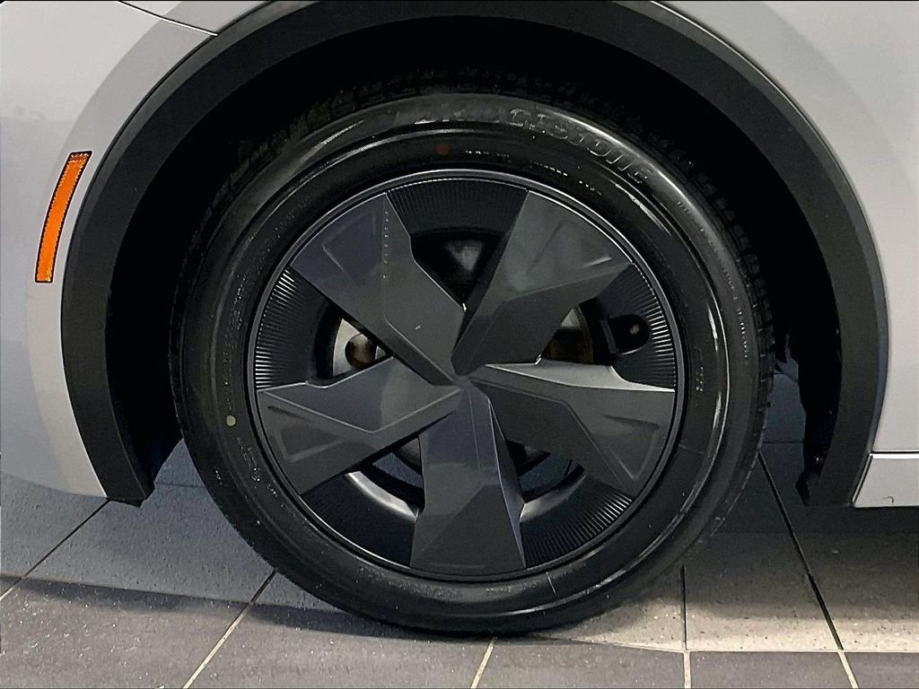Used 2025  Toyota LE image 7