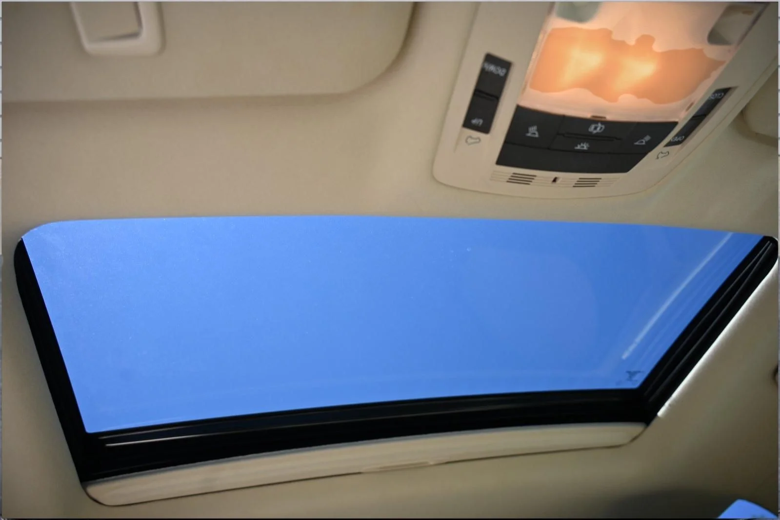 Used 2015 Black Lexus 350 image 5