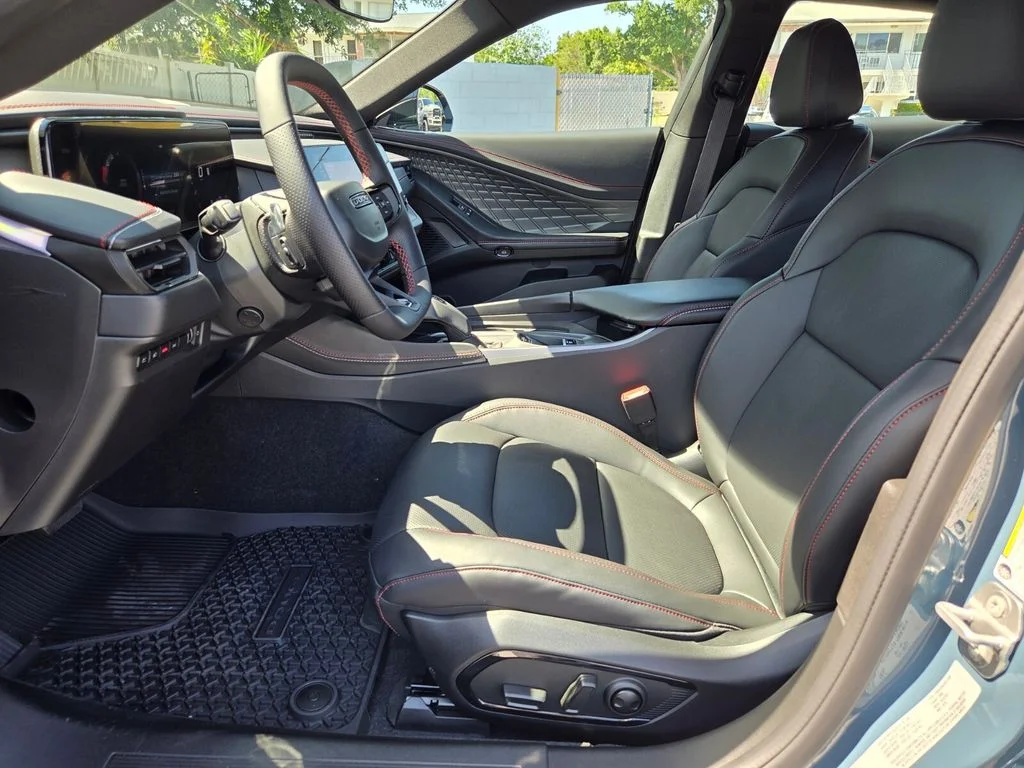 New 2026 Pitch Black Dodge Scat Pack Plus image 11