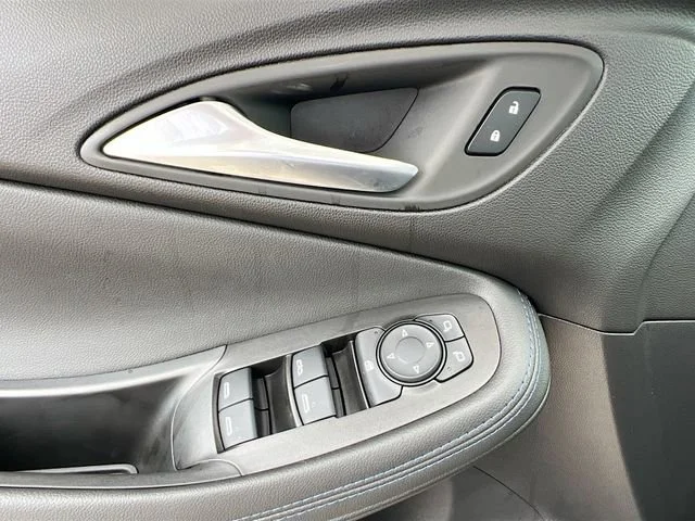2026 Buick Encore GX Sport Touring - Photo 13