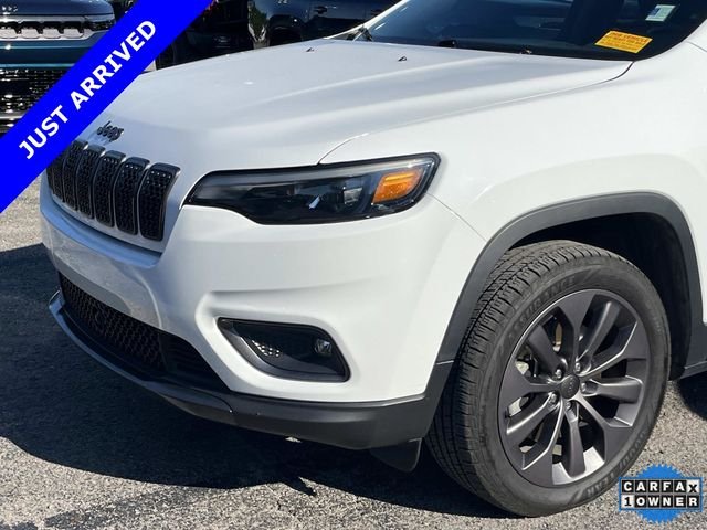 Certified Used 2021 White Jeep Latitude Lux image 9