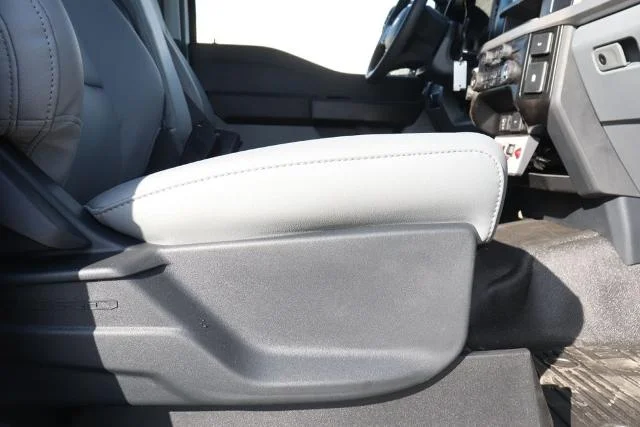 New 2026 Oxford White Ford F-550® XL image 80