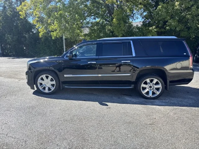 Used 2017 Black Cadillac Luxury image 8