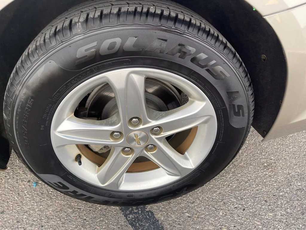 Used 2023 Mineral Gray Metallic Chevrolet LT image 33