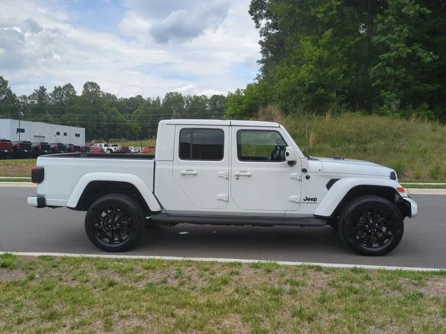 Used 2021 White Jeep Overland image 14