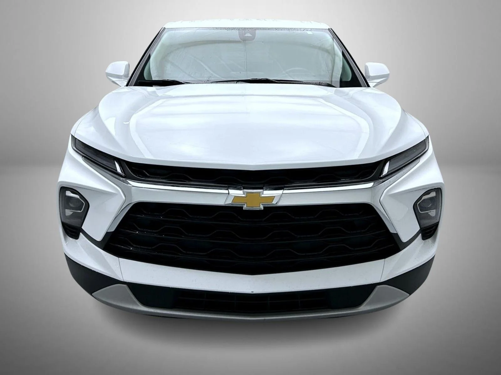 Used 2025 White Chevrolet LT image 2