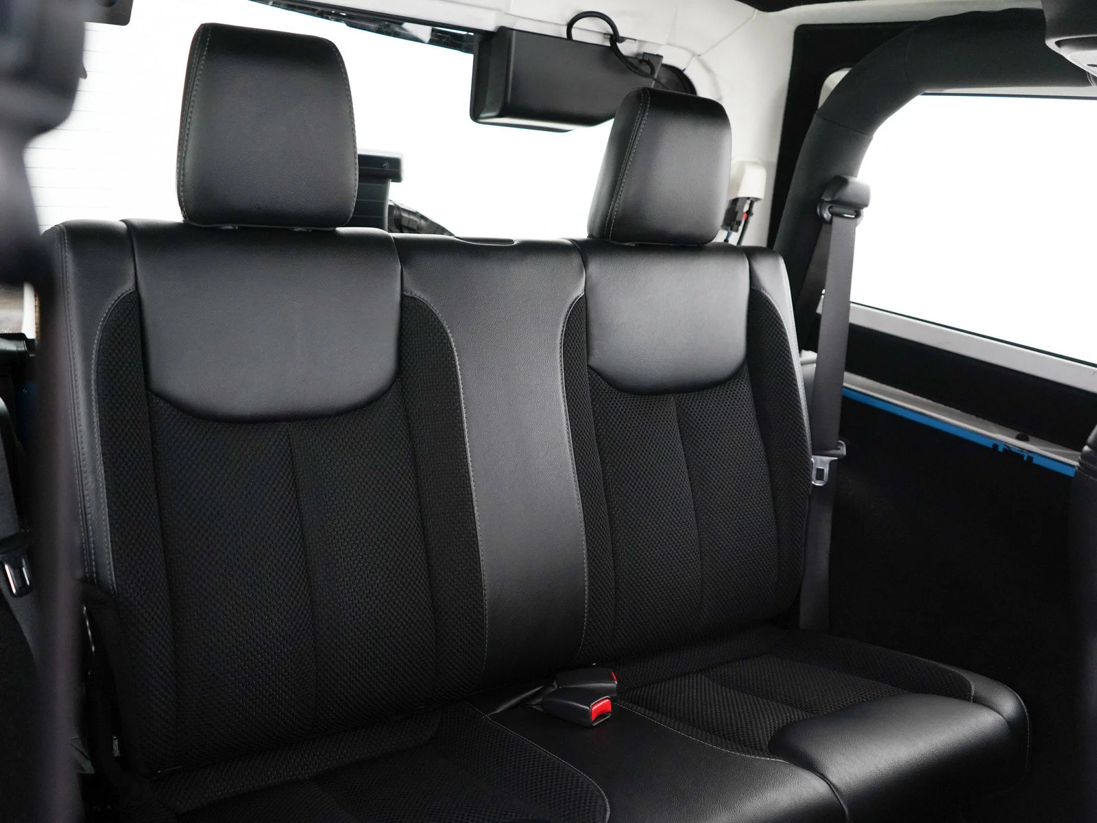 Used 2017 Chief Clearcoat Jeep Winter image 12