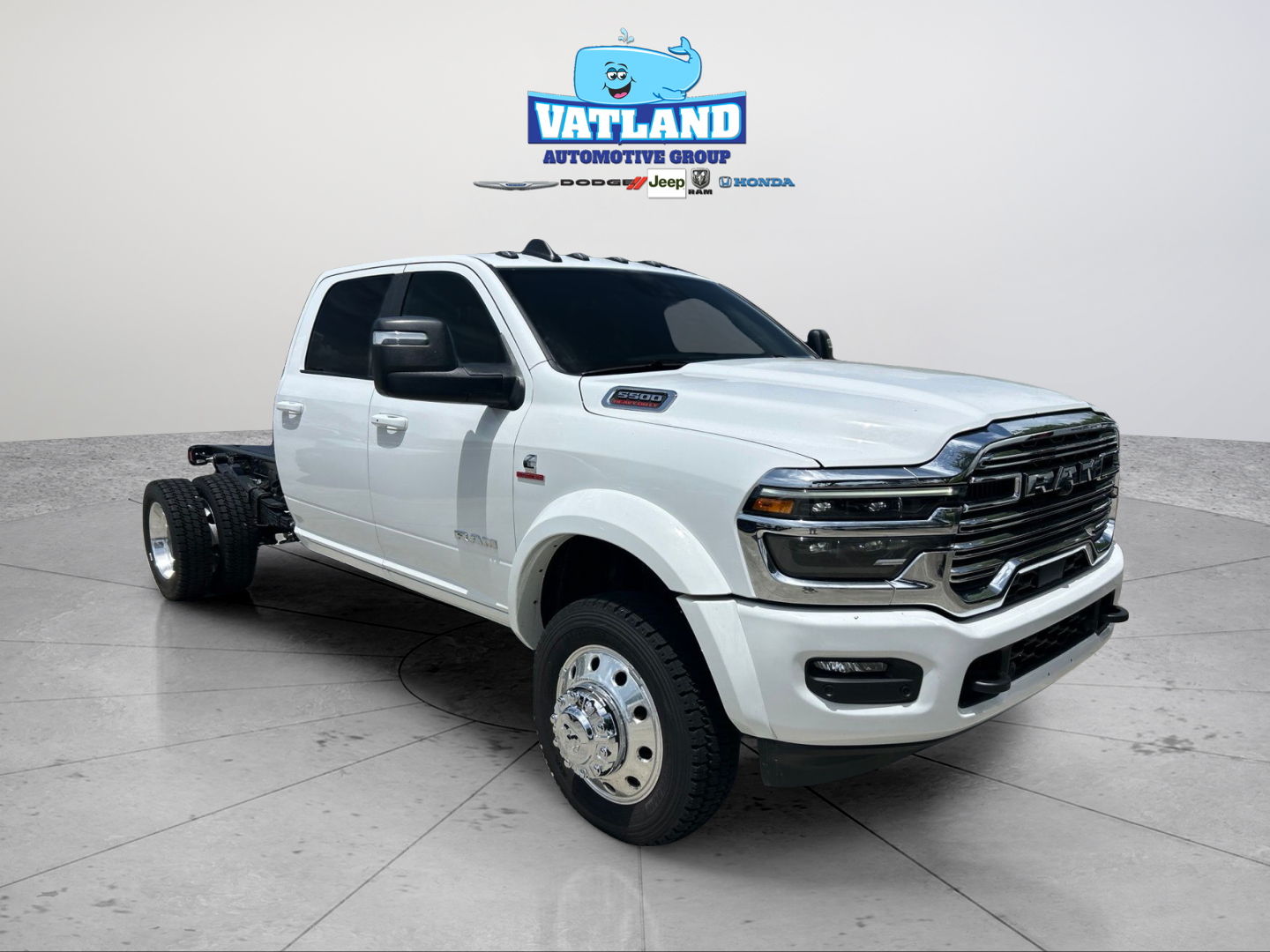 New 2026 Bright White Clear-Coat Exterior Paint RAM Tradesman image 22